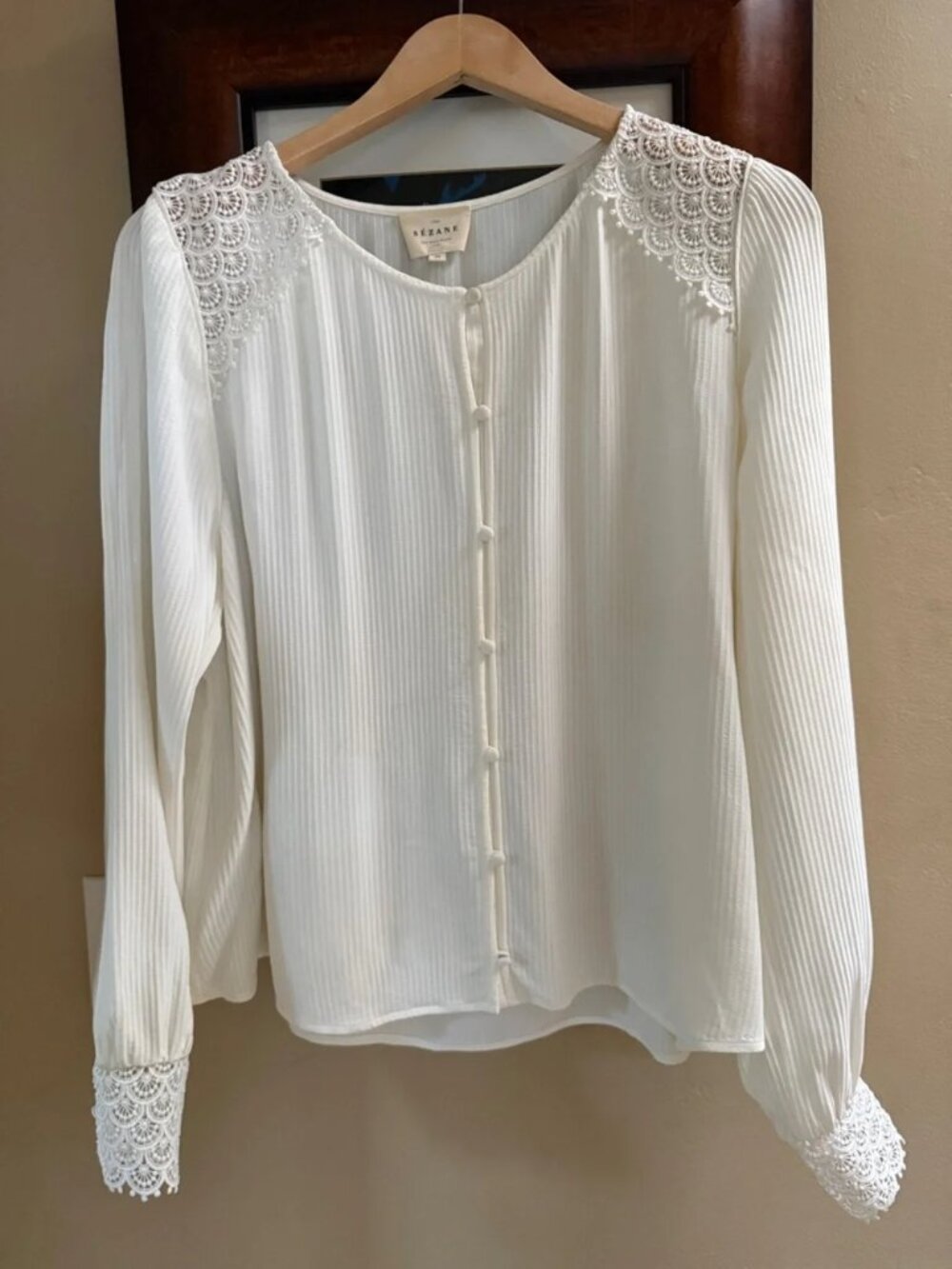 Sรฉzane Clem Shirt Ecru Lace Trim Blouse Long Sleeve Button Front